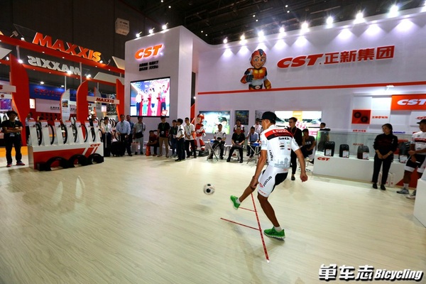 2016第26届中国自行车展今天开幕(图16)