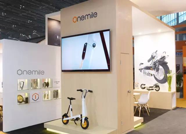 微电折叠车亮相国际自行车展 一英里携光环(图1)