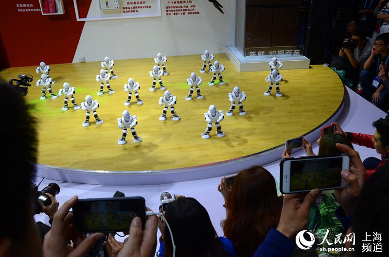 2016 CES亚洲电子消费展热点扫描 虚拟现实受宠