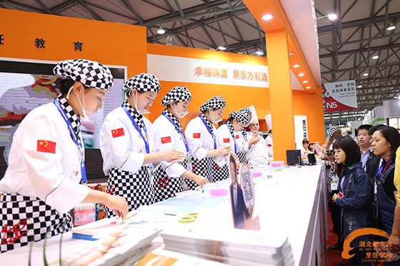 新东方烹饪教育助力国际烘焙展(图5)