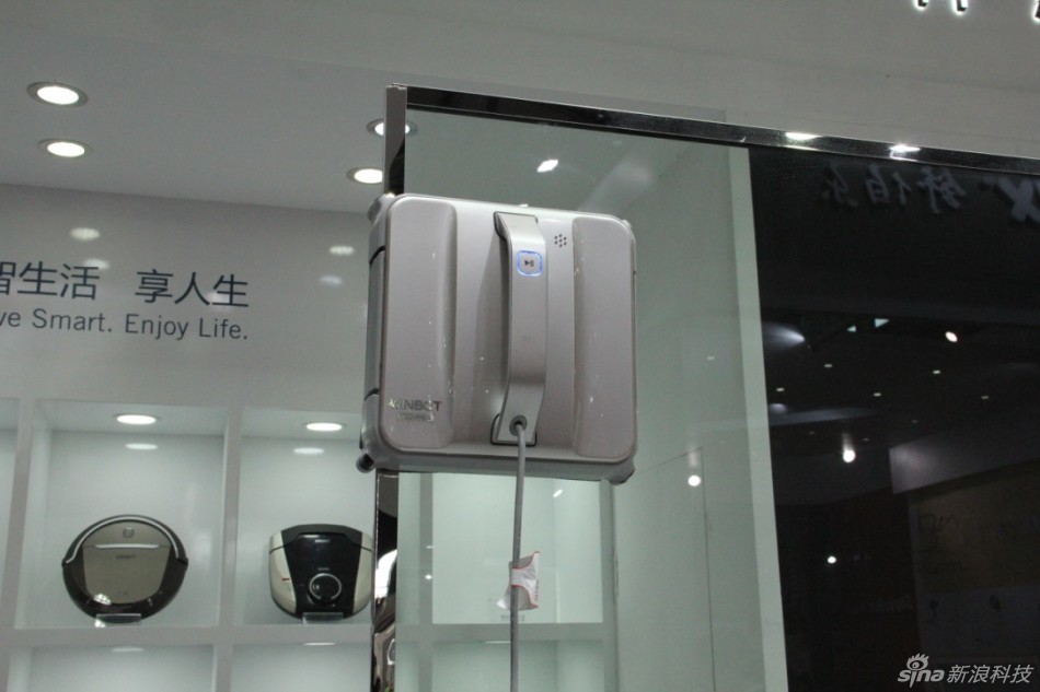 科沃斯家庭服务机器人 CES Asia 2016展会(图1)
