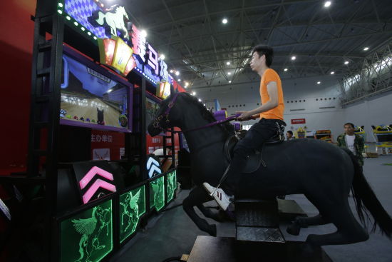 电竞游戏亲自体验 国际炫乐节武汉游乐展开展(图3) 电竞游戏亲自体验 国际炫乐节武汉游乐展开展(图3)