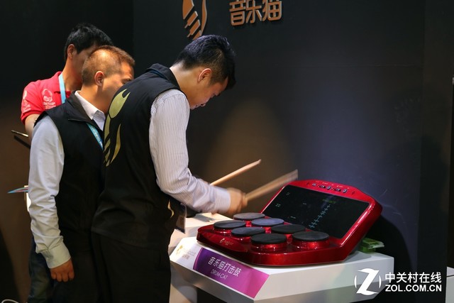 新手也能玩乐器 音乐猫展台新奇多多 